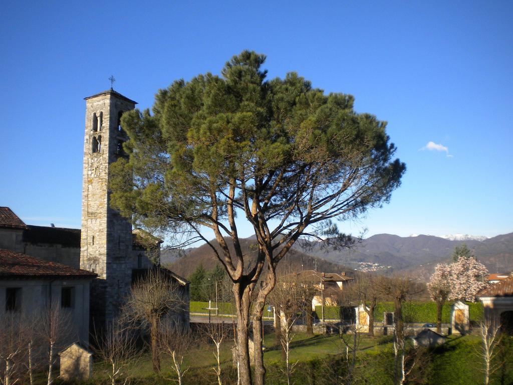 Centro Di Spiritualita Maria Candida Armeno Kültér fotó