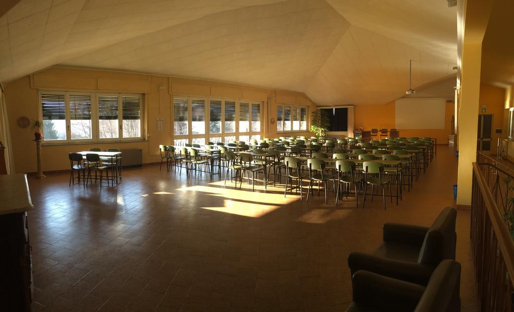 Centro Di Spiritualita Maria Candida Armeno Kültér fotó