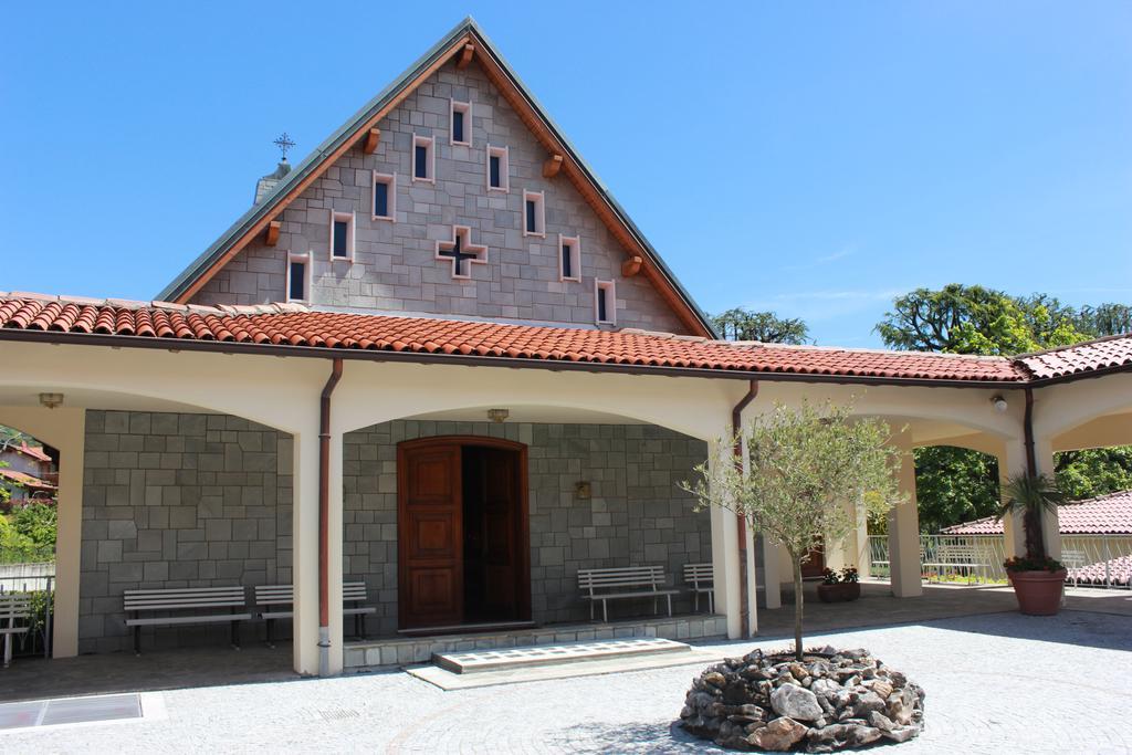Centro Di Spiritualita Maria Candida Armeno Kültér fotó