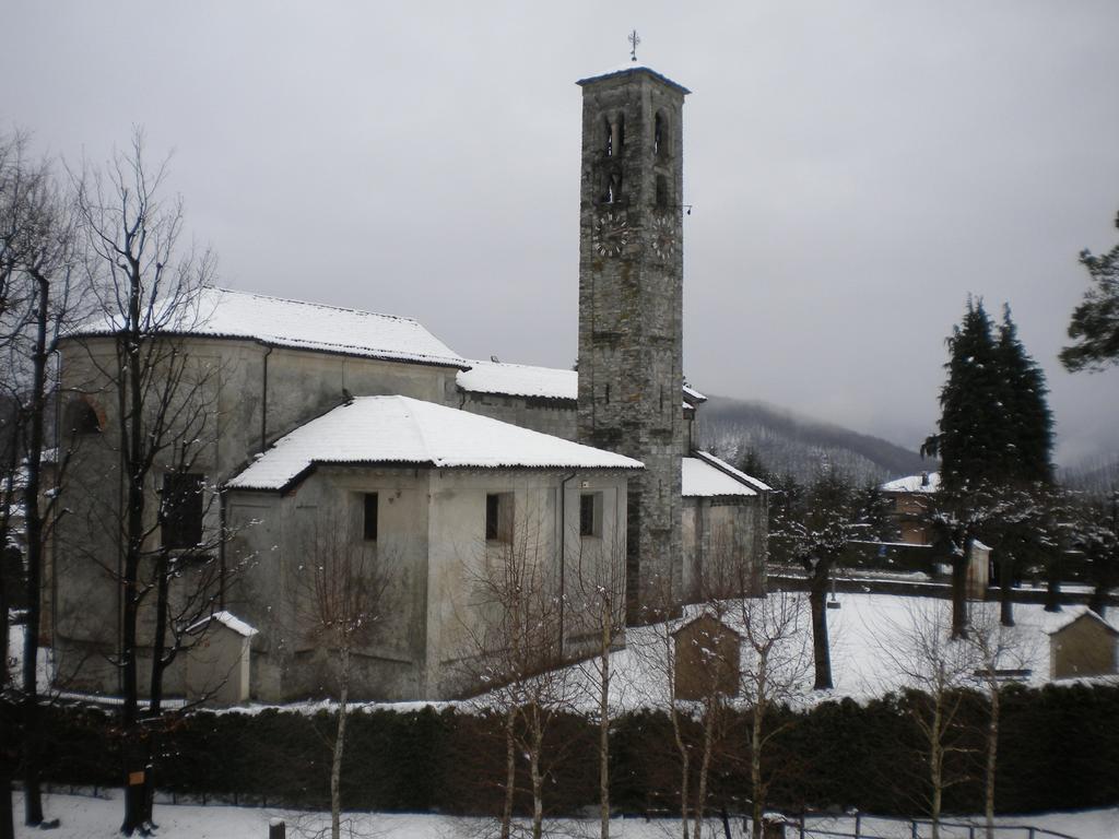 Centro Di Spiritualita Maria Candida Armeno Kültér fotó