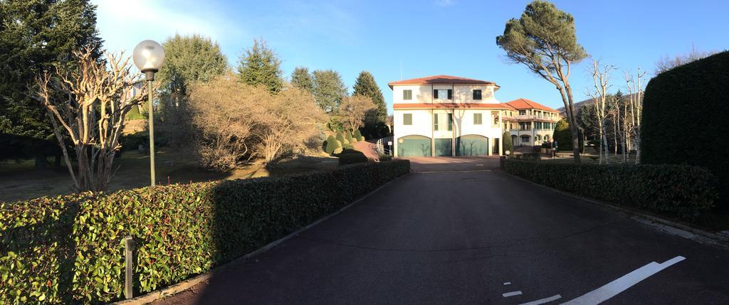 Centro Di Spiritualita Maria Candida Armeno Kültér fotó