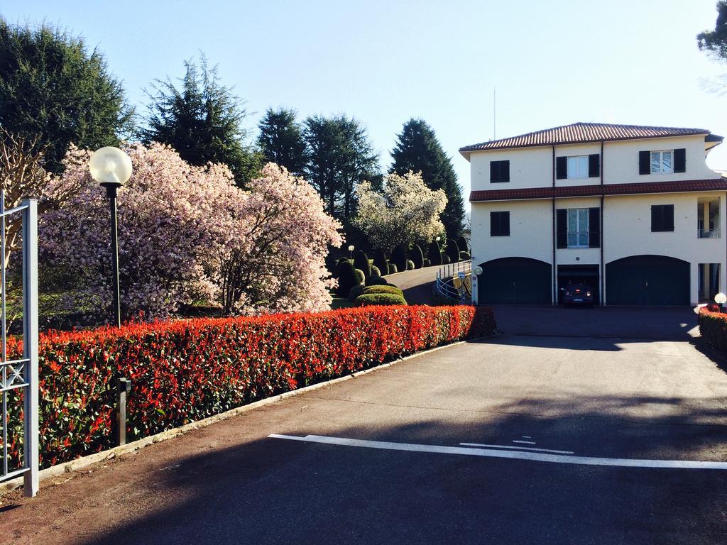 Centro Di Spiritualita Maria Candida Armeno Kültér fotó