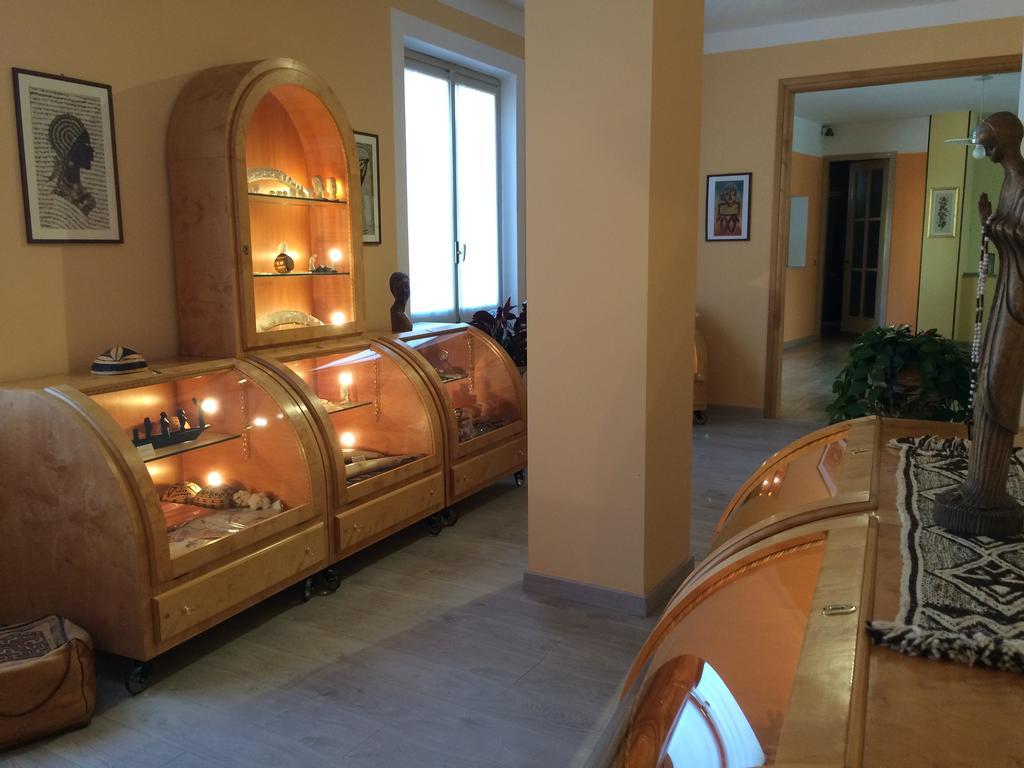 Centro Di Spiritualita Maria Candida Armeno Kültér fotó