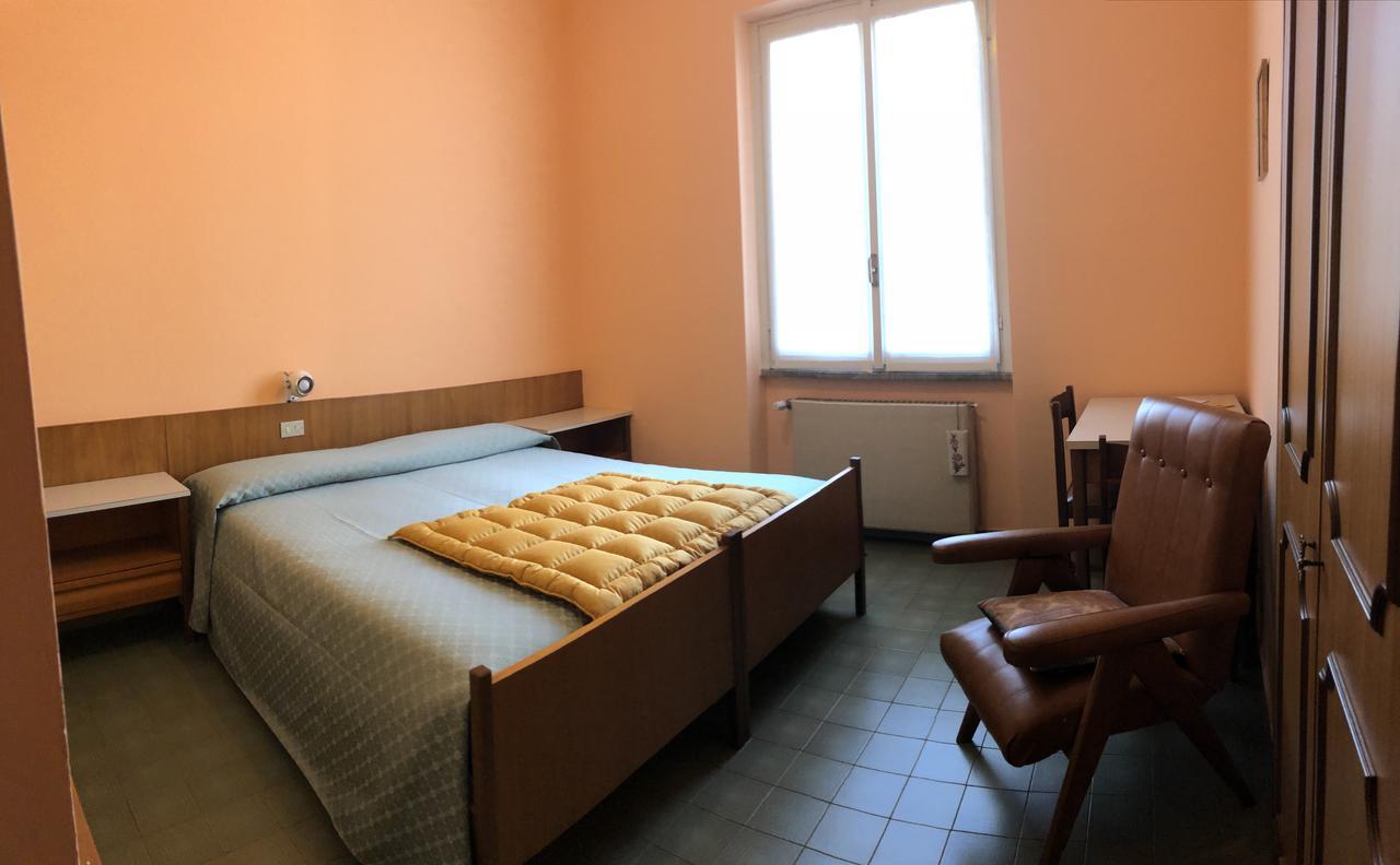 Centro Di Spiritualita Maria Candida Armeno Kültér fotó