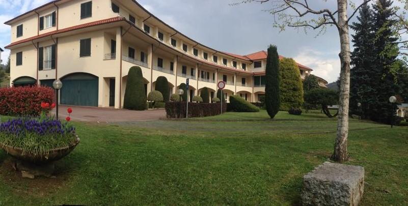Centro Di Spiritualita Maria Candida Armeno Kültér fotó